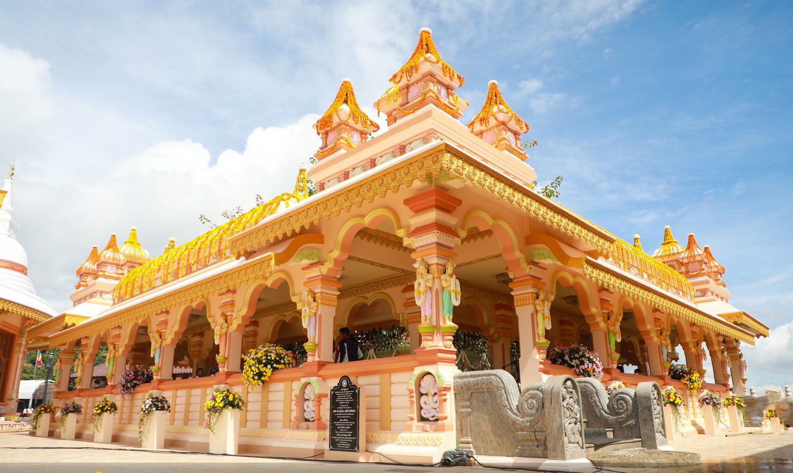 Bandarawela Asapuwa, Bandarawela, Ella, Mahamevnawa, Buddha Statue, Sri Lankan Buddhist, Sri Lankan Buddhist Statue,  Rahathan Wahansela, Murthi, SRi Lanka, Mahamevnawa, Creation, Statue, Best Buddhist Statue,  Buddha Statue